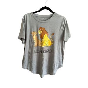 Disney The Lion King junior girls gray shirt XXL